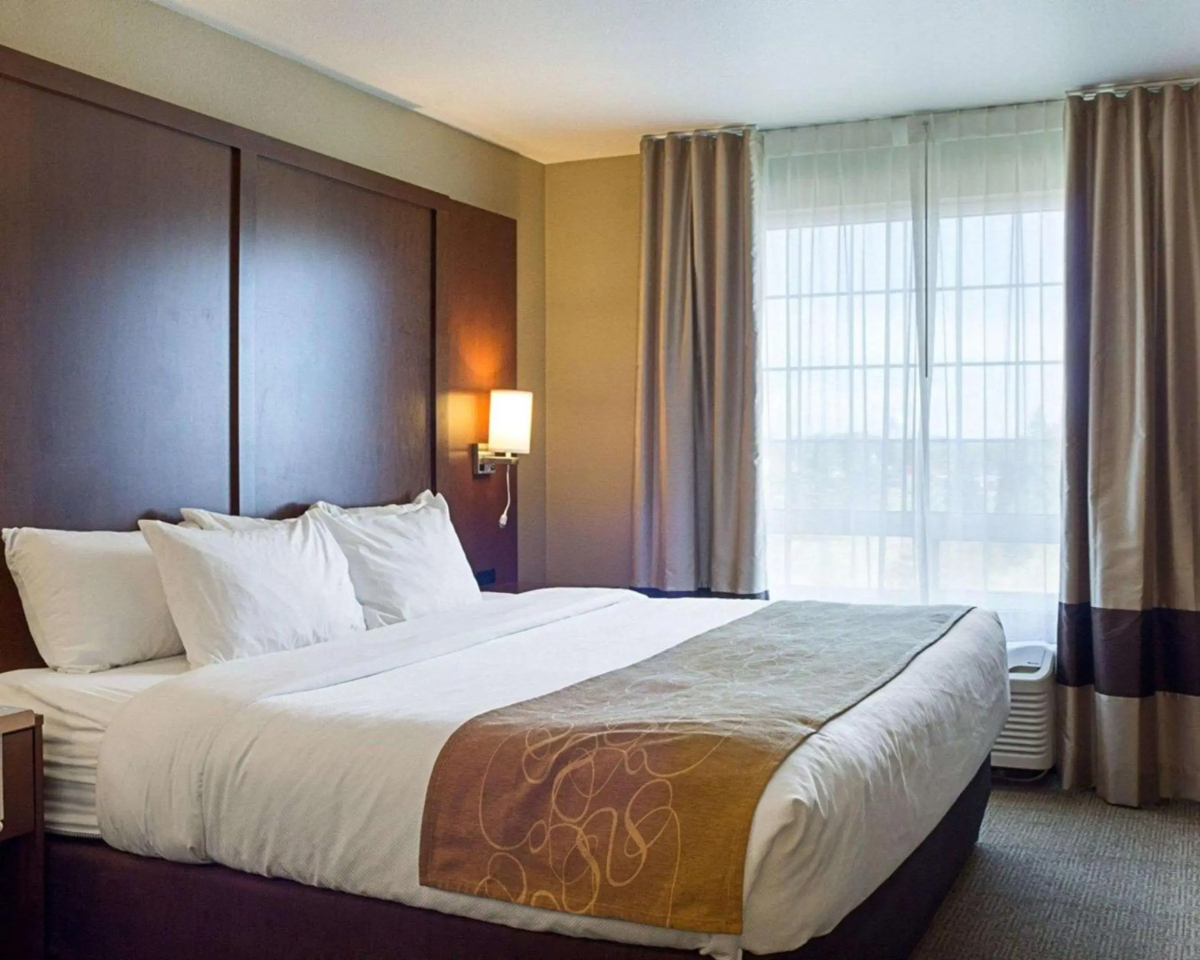 Comfort Suites Minot South