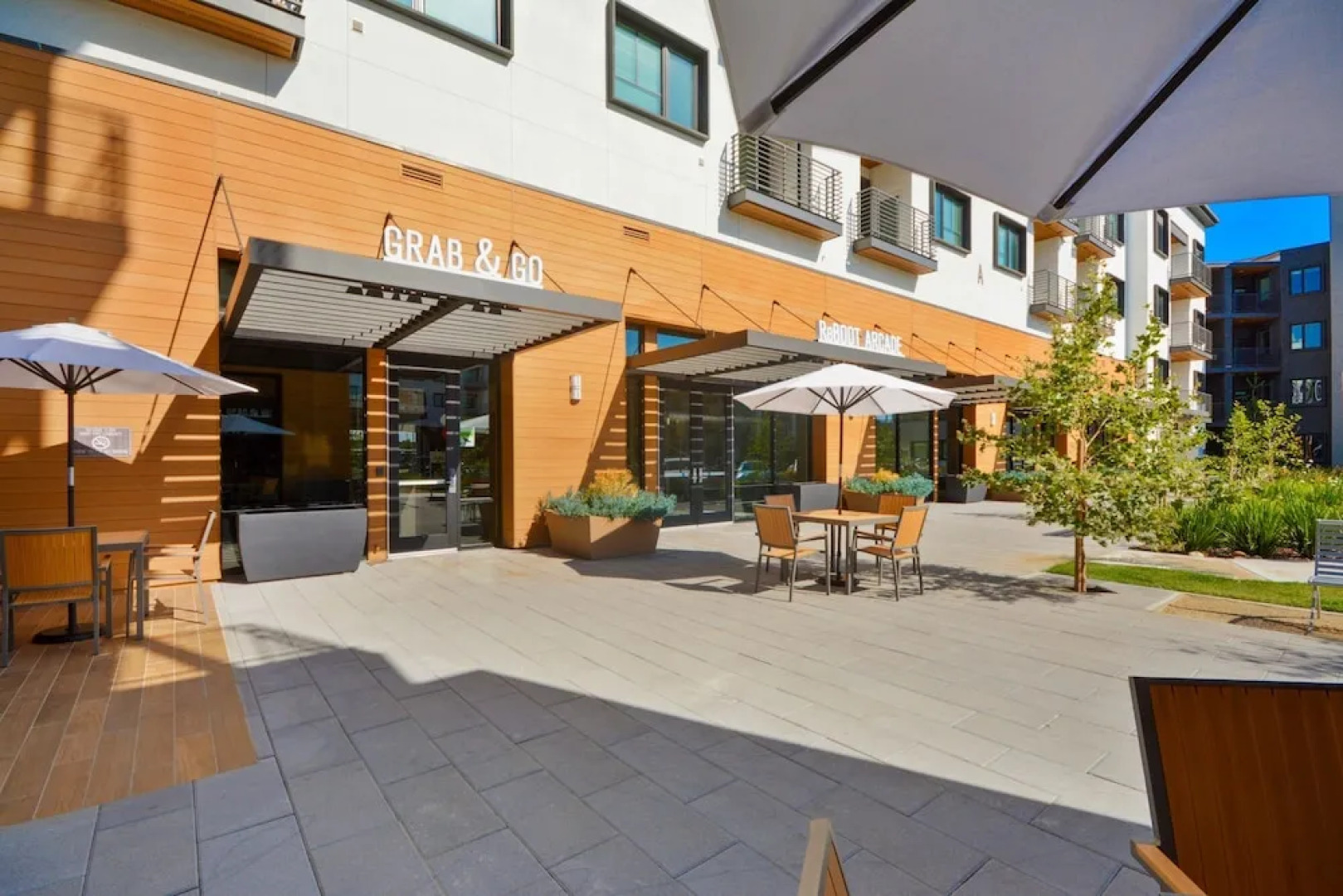 Global Luxury Suites in Menlo Park