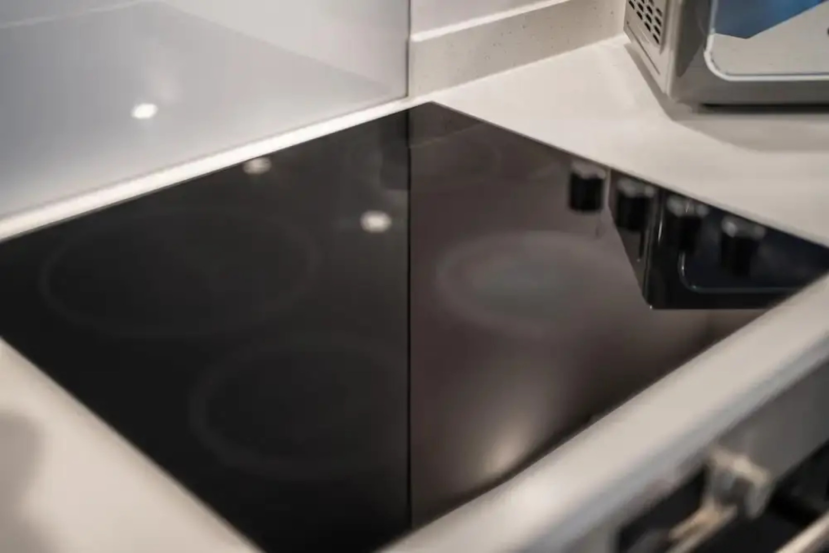 Windsor Luxury Studio Apartment