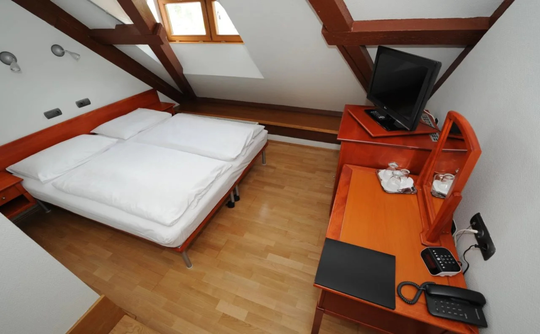 Gizella Hotel and Restaurant