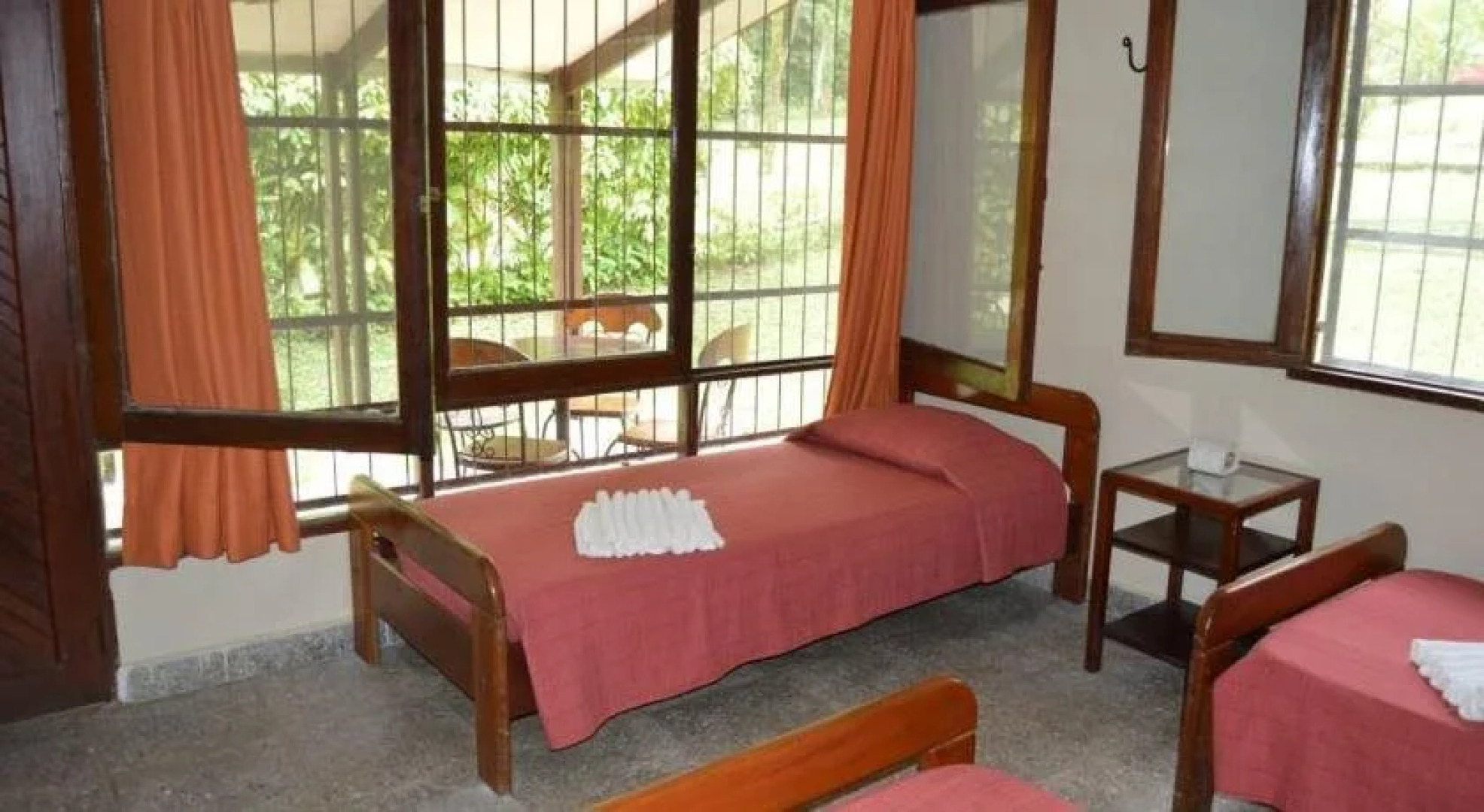 Hotel de Selva El Puente