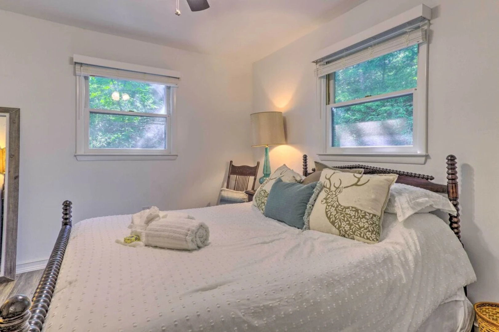 Beautiful Connestee Falls Home w/ Porch in Brevard