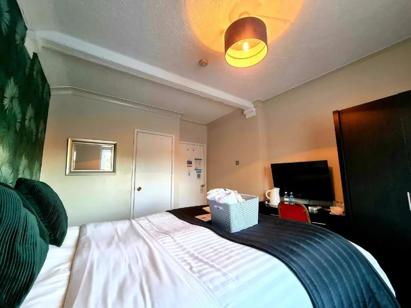 The Ashleigh - Dog Friendly