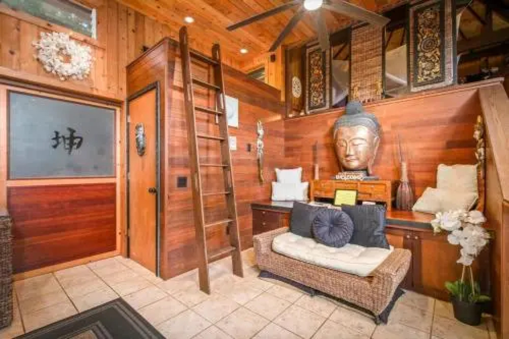 The Bali House & Bali Cottage at Kehena Beach