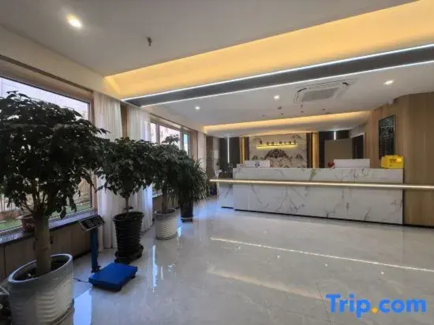 Xinhai Holiday Hotel