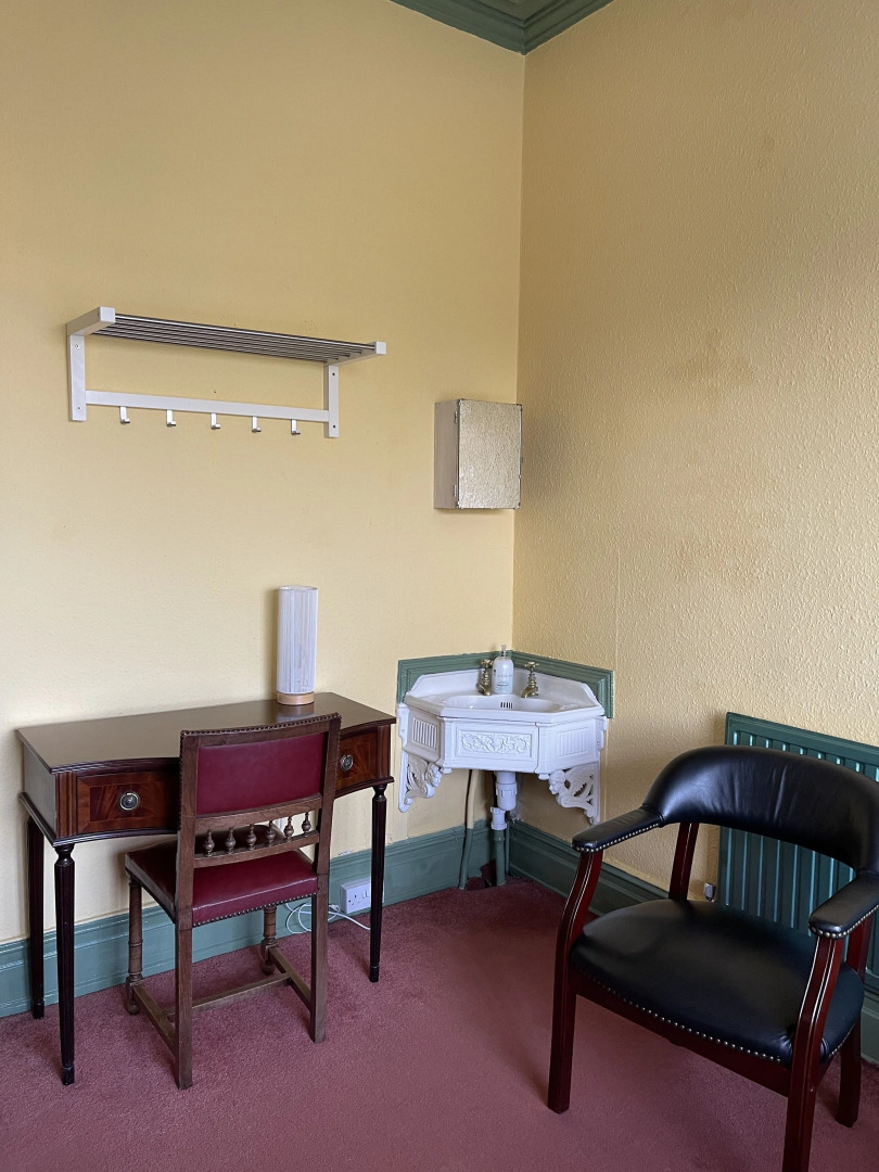 Chimneys Guest House