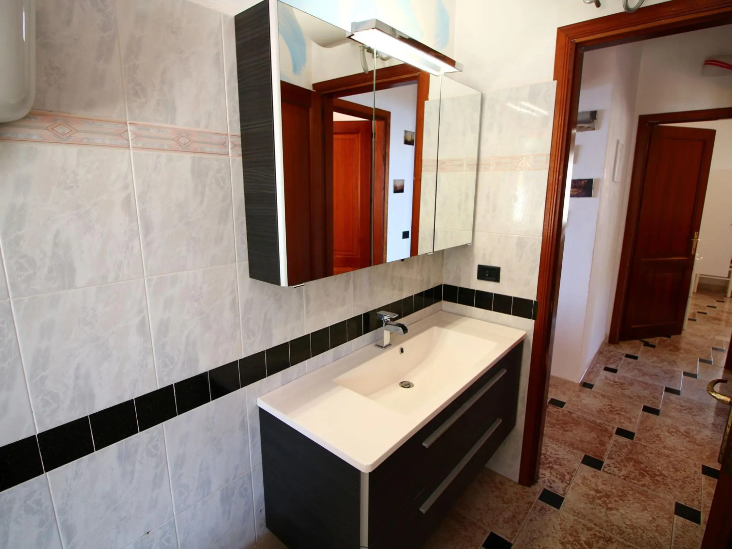 Cozy Holiday Home in Ricadi near Sea