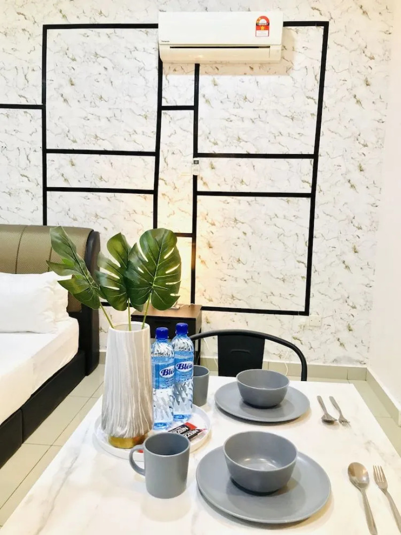 Palazio Mount Austin by Homefort Suites