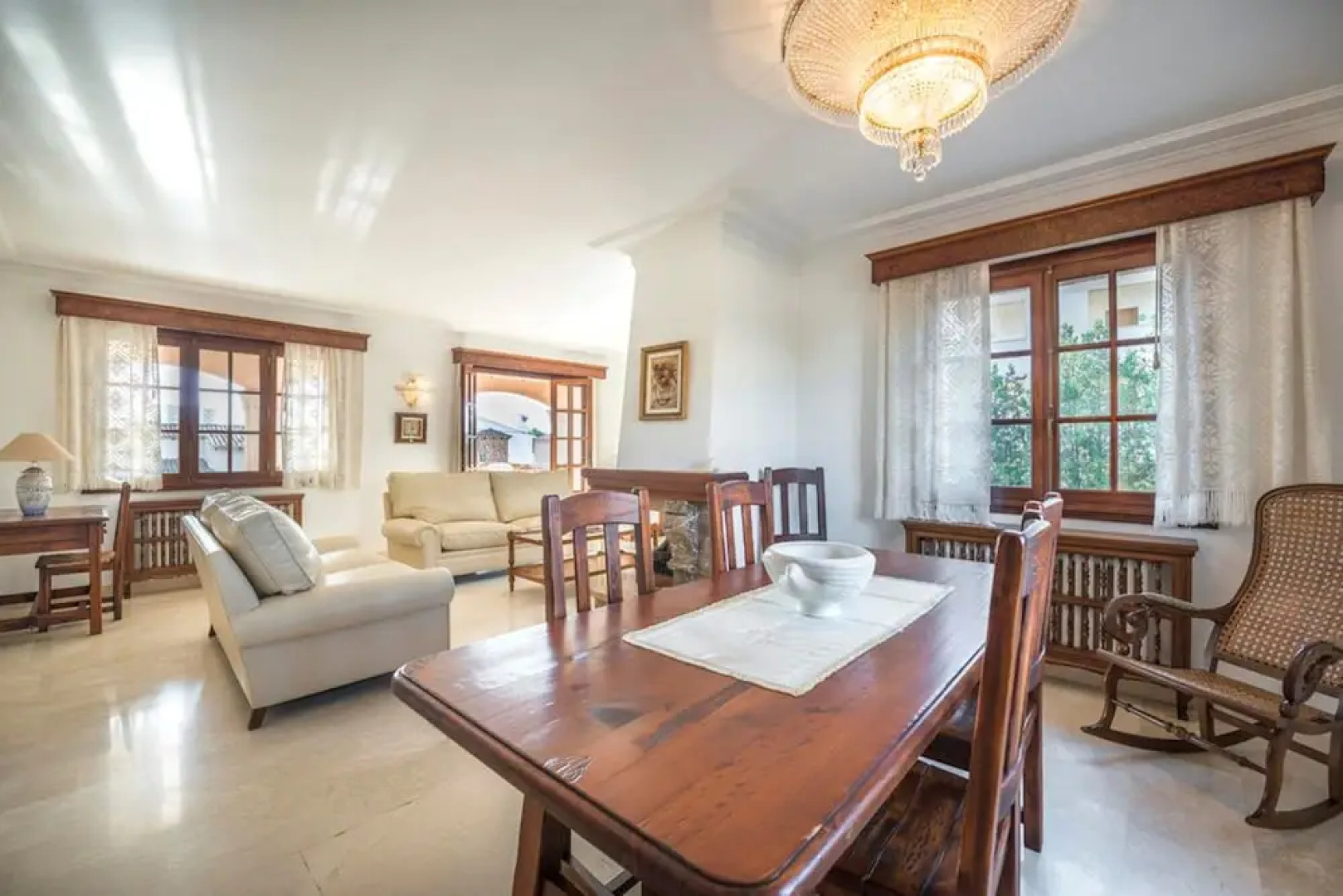 Can Pou (Pou De Sa Caleta)