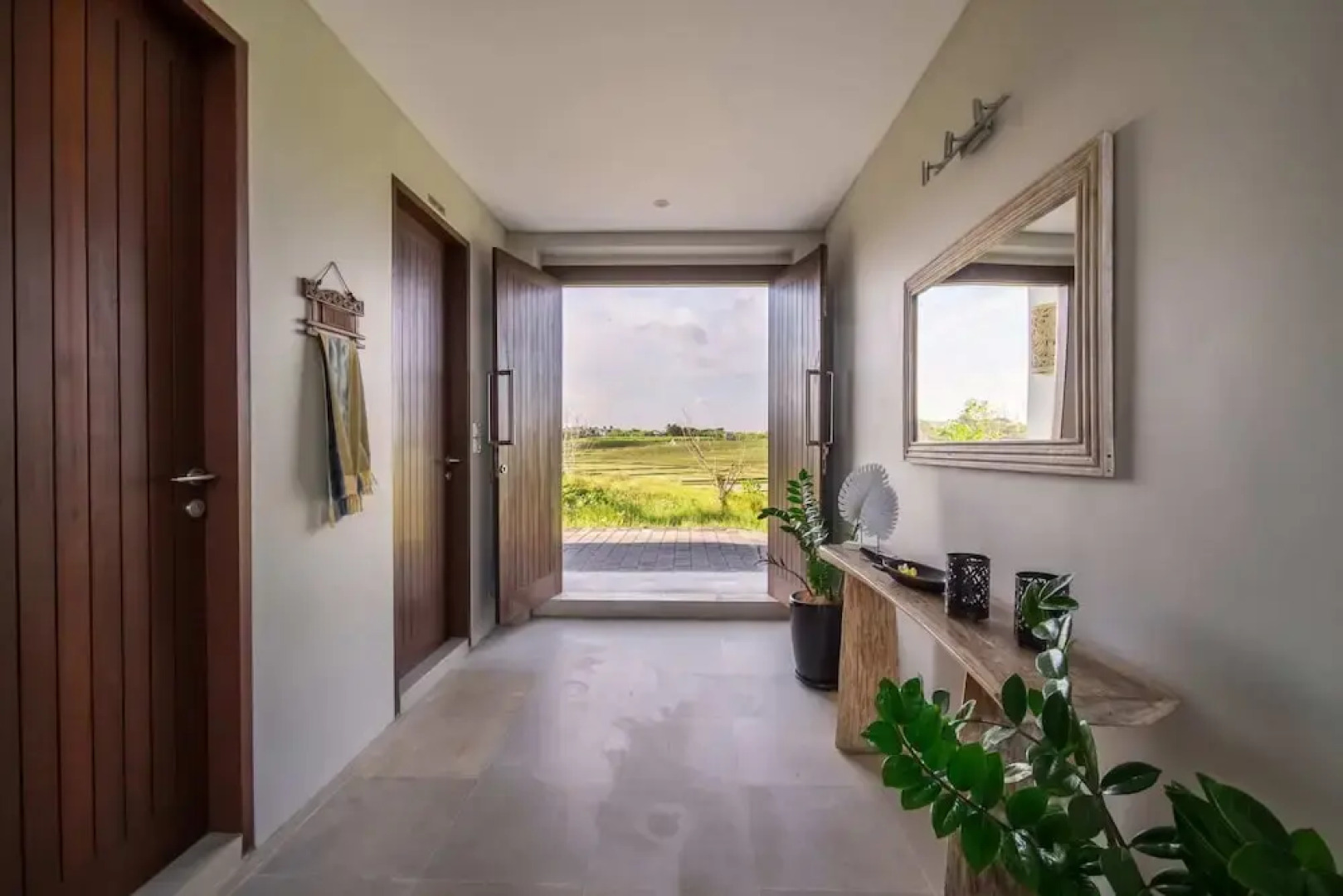 Peaceful Private Villa, 3 BR, Canggu With Staff