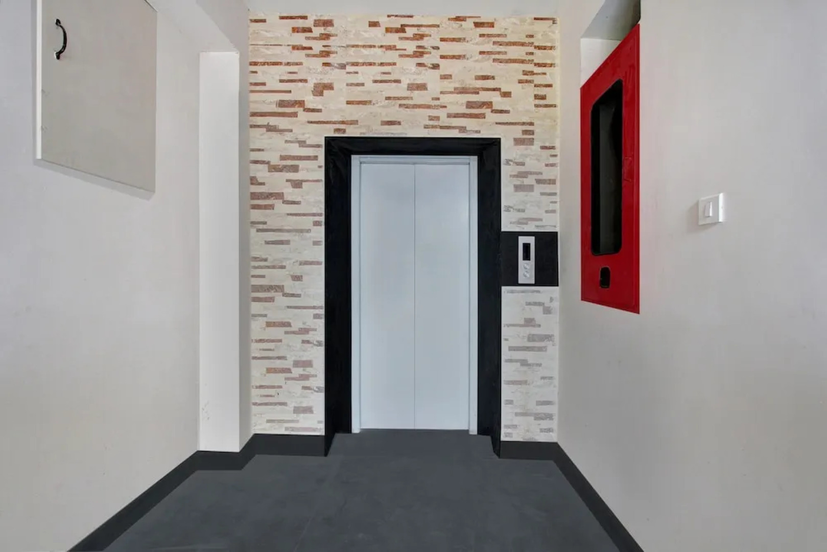 Capital O 26230 Hotel Nirvikalpa