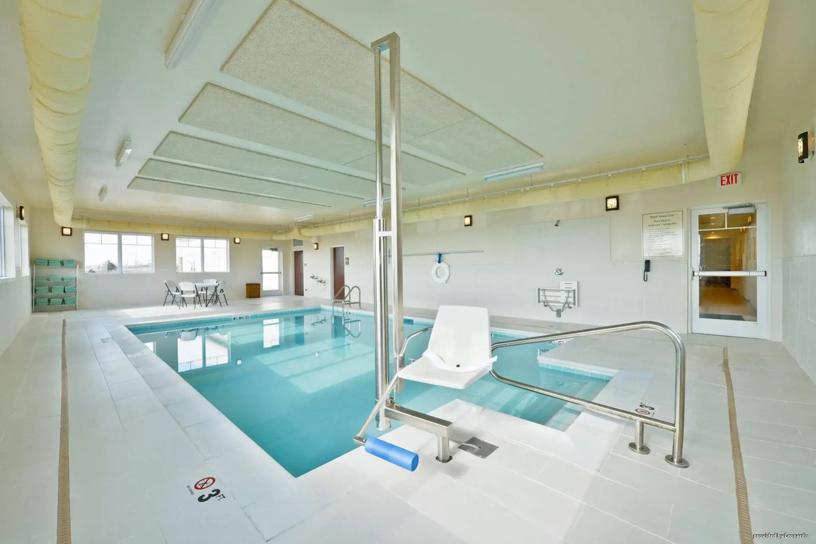 Green Mill Village Hotel & Suites, BW Signature Collection