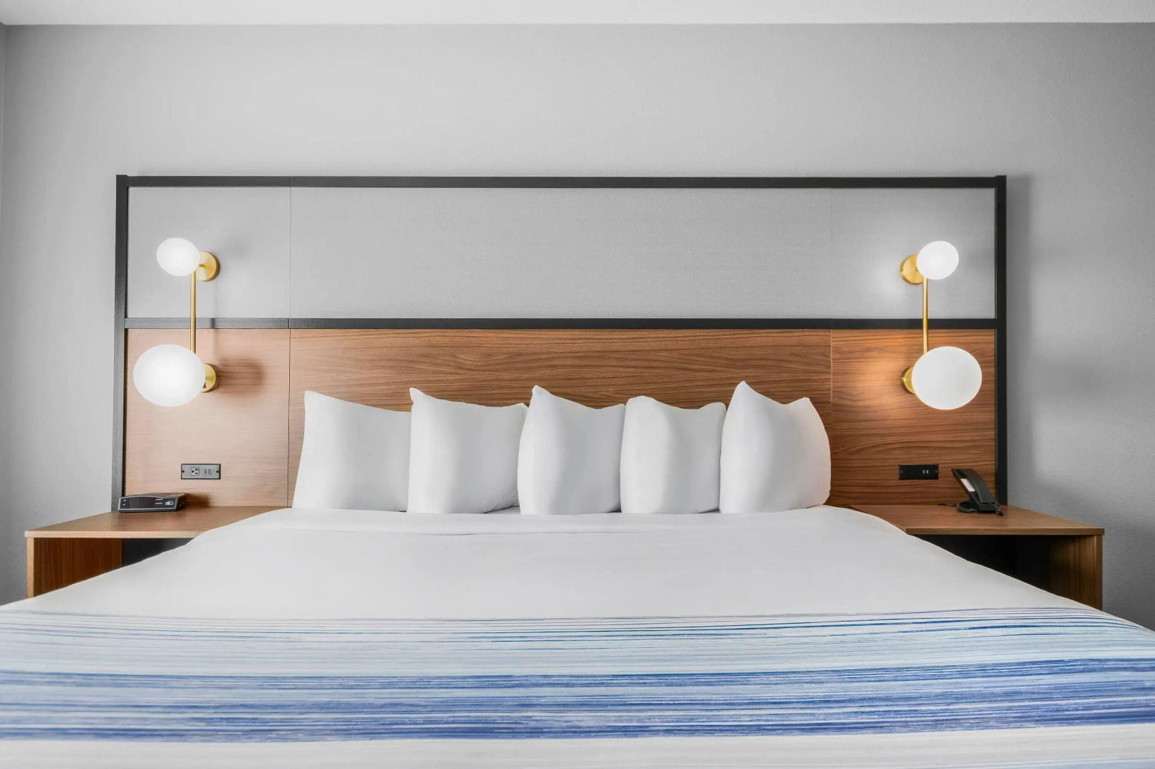 AmericInn by Wyndham International Falls Southwest