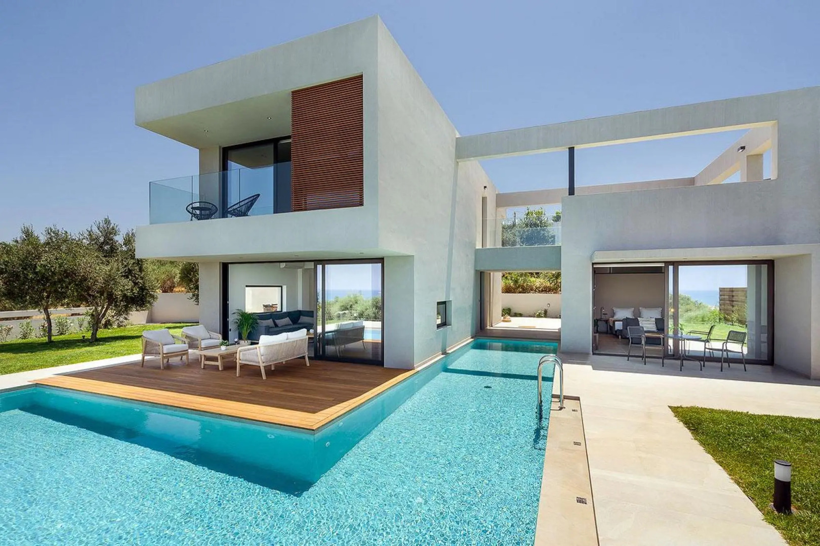 Sea View 4 Bedroom Villa With a Heated Pool