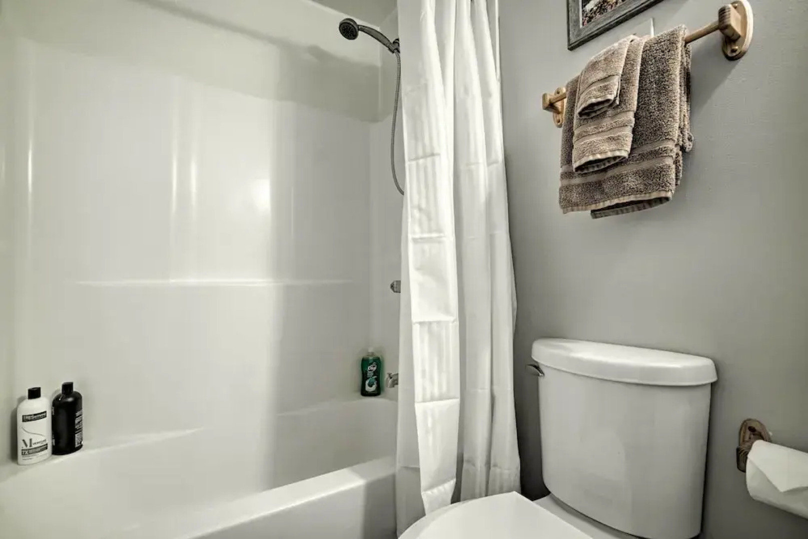 Convenient Kenai Apt - 3 Mi to Beach & Fishing