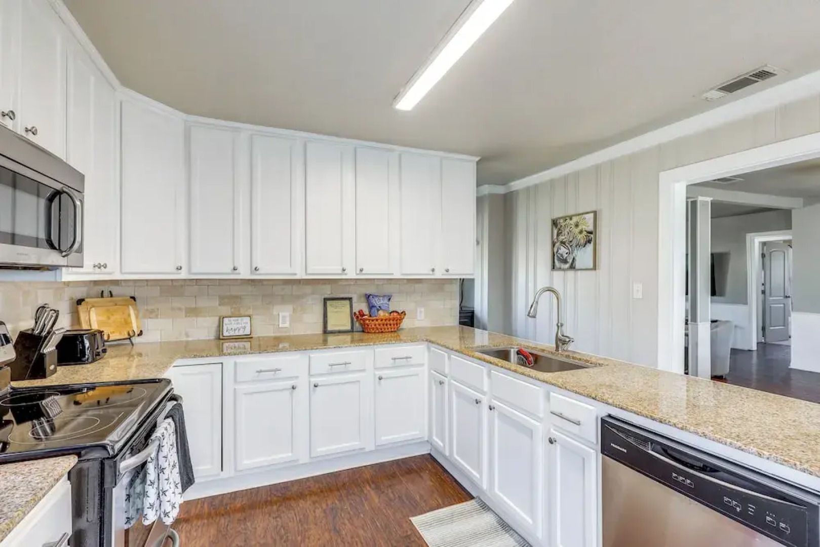 5 Mi to Belton Lake: Home w/ Large Yard!