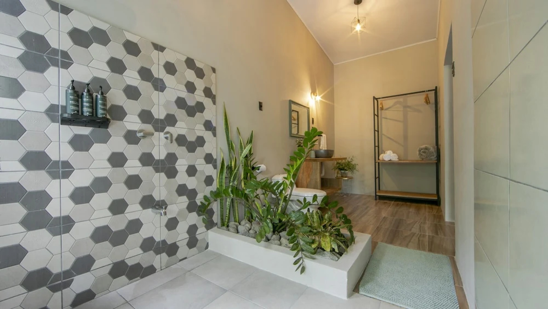 Eden Organic Farm & Bungalows