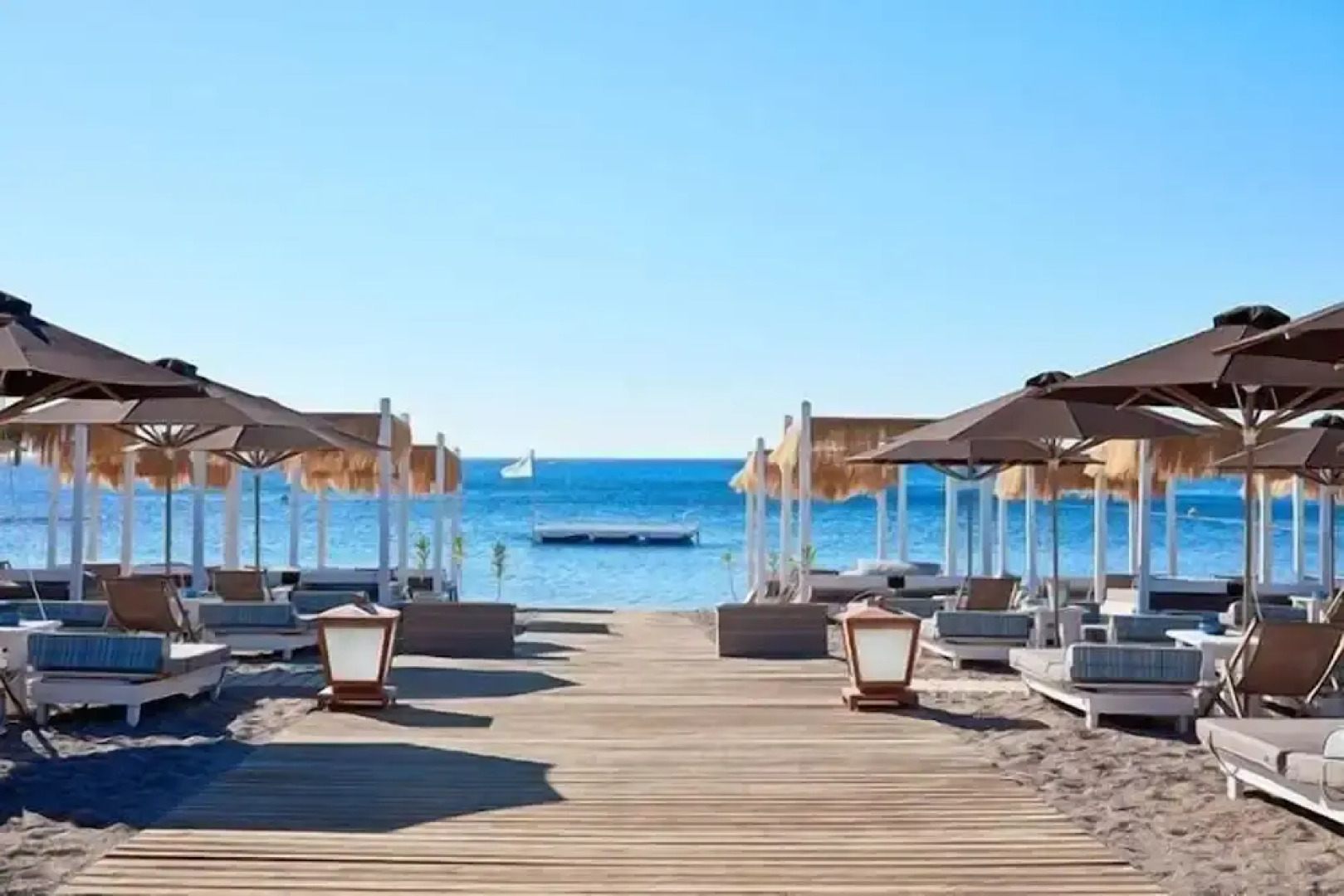 1 Bed Apartment - Sleeps 4 - Parking, Wifi