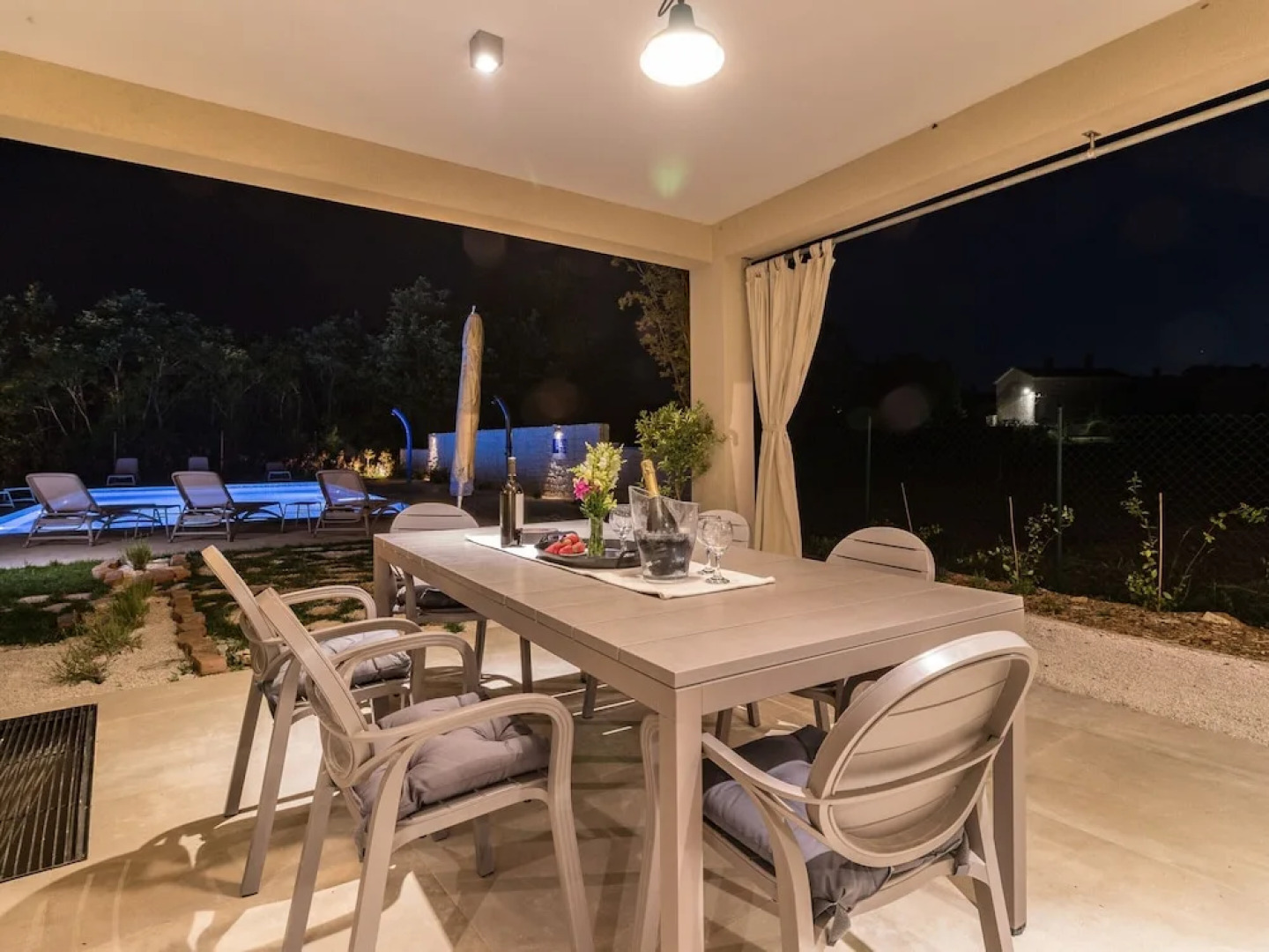 Luxurious Villa in Butkovici with Pool & Hot Tub