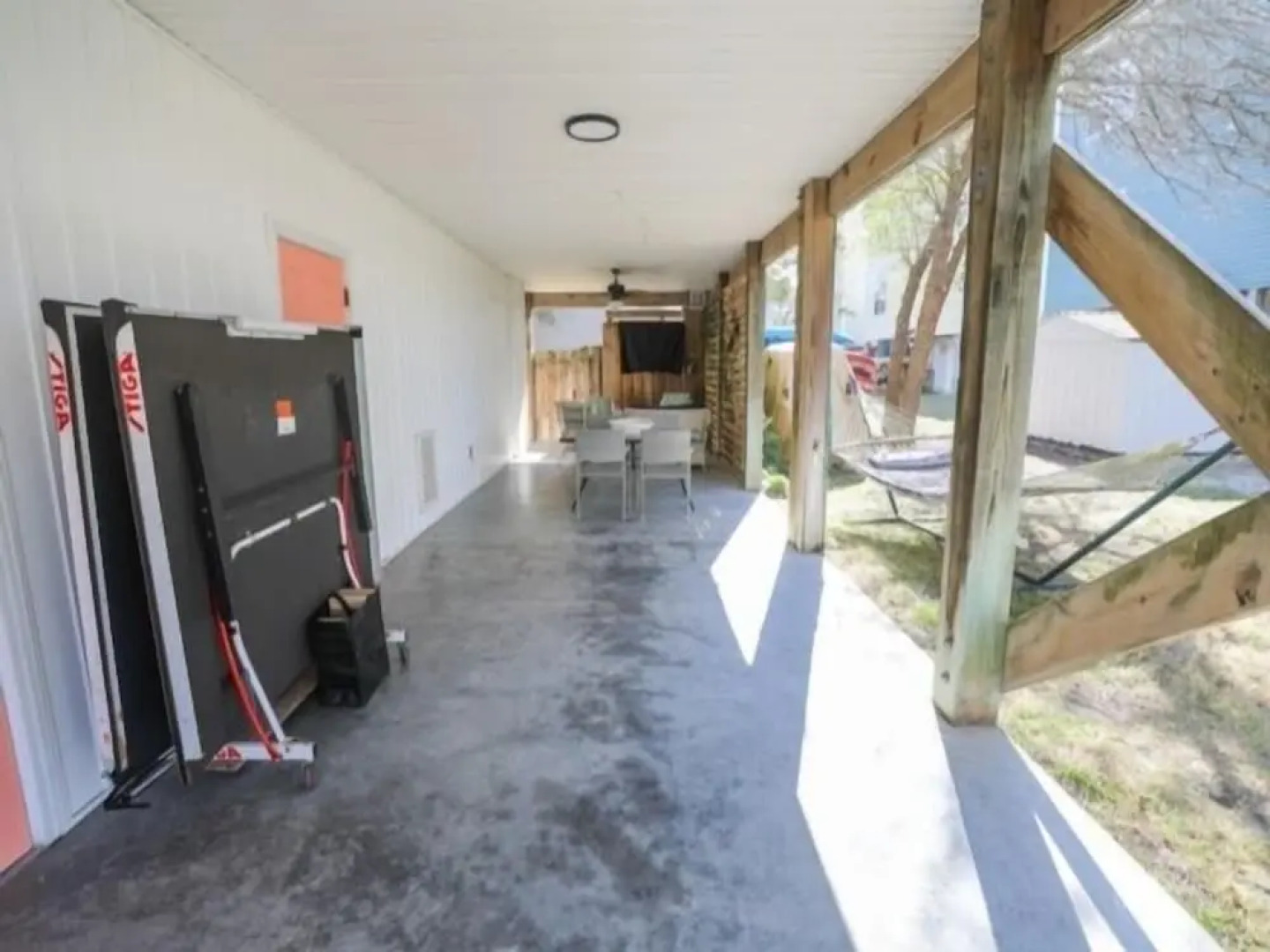 Sandy Bottoms - Relax, Unwind, And Enjoy All The Beach Has To Offer 3 Bedroom Home by Redawning