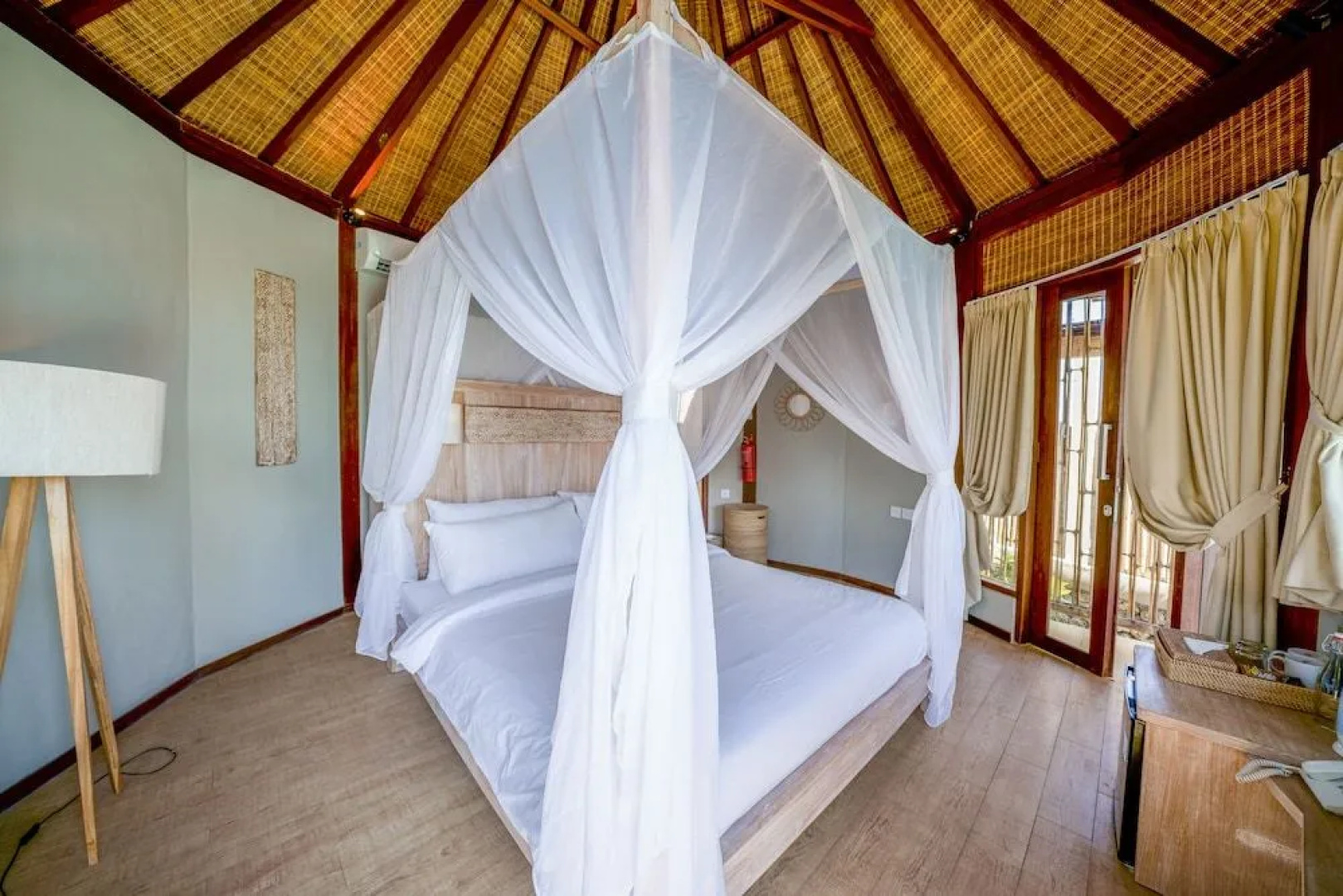 Blue Lagoon Avia Villa