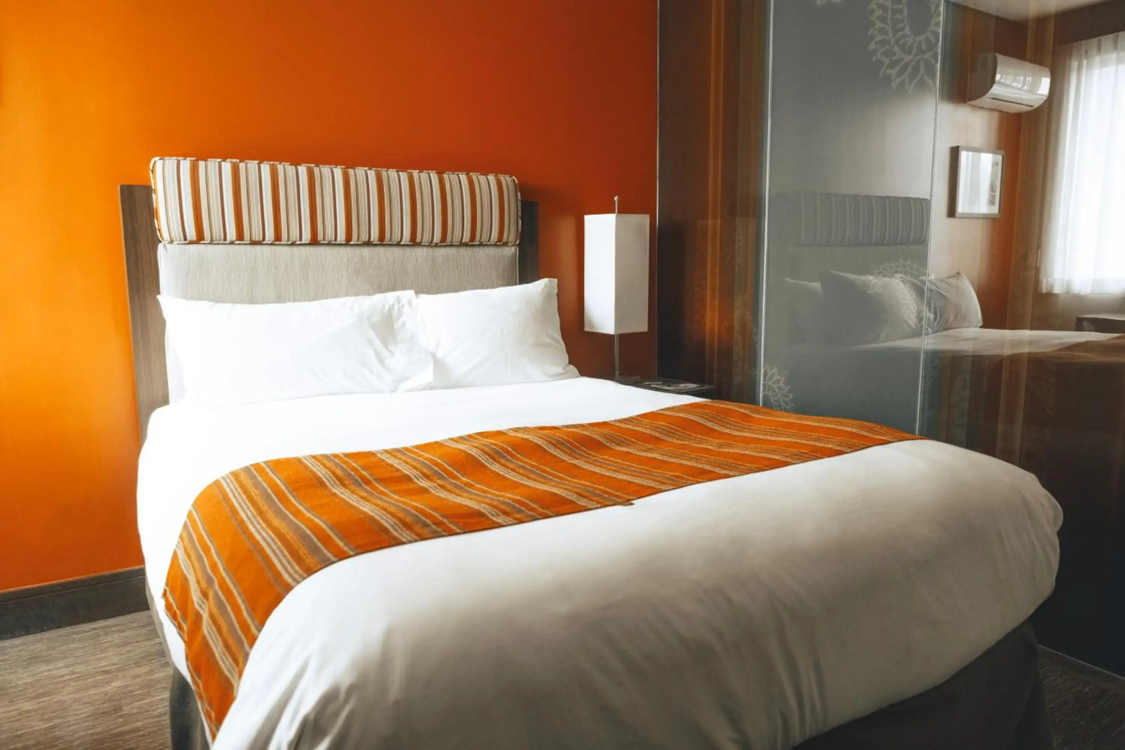 SIRTAJ - Beverly Hills