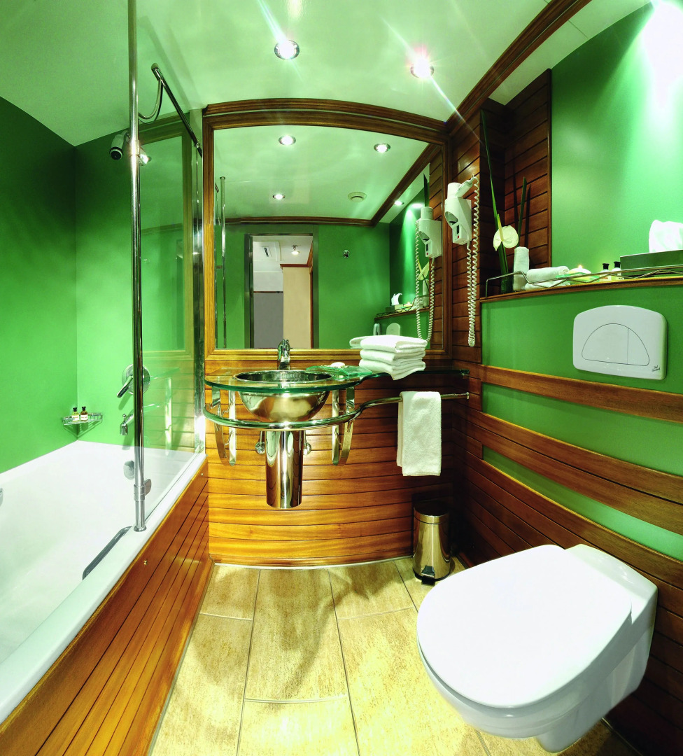 Mövenpick Royal Lotus Nile Cruise, Every Monday Four Nights From Luxor, Every Friday Three Nights From Aswan - Including Excursions & Sightseeing