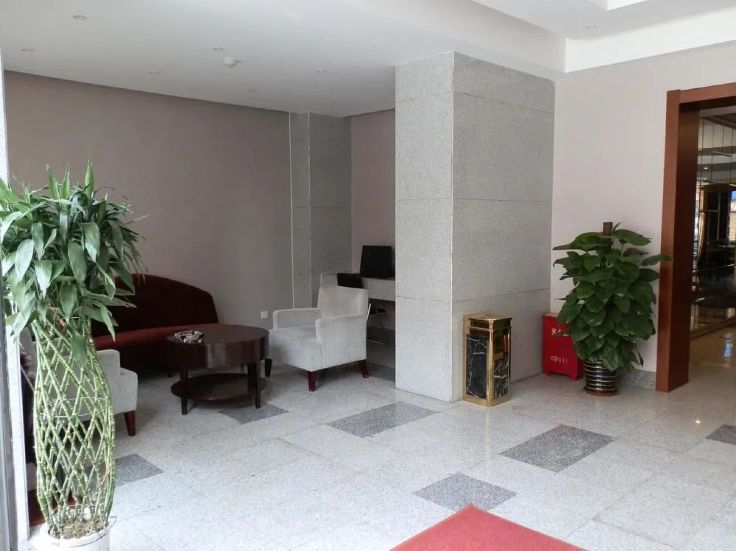 Ming Yue Business Hotel