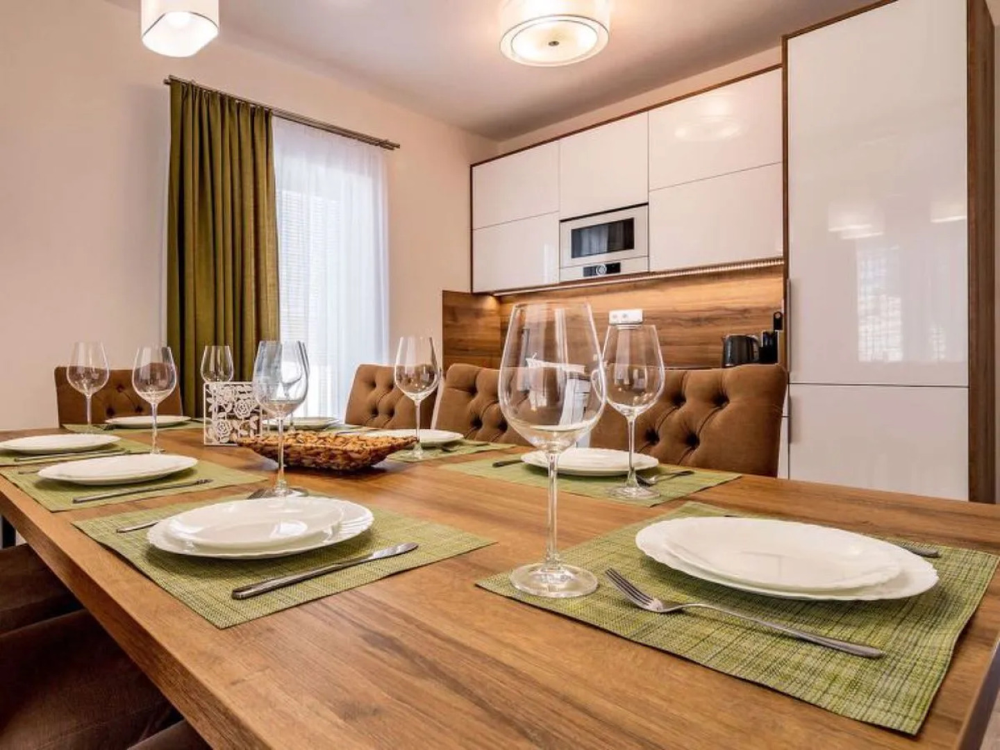 Lakeside Village 41086