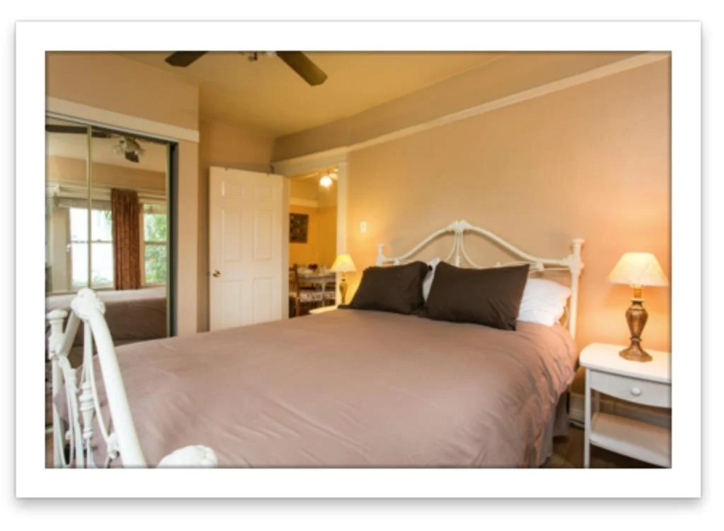 Hollywood Hills Suites