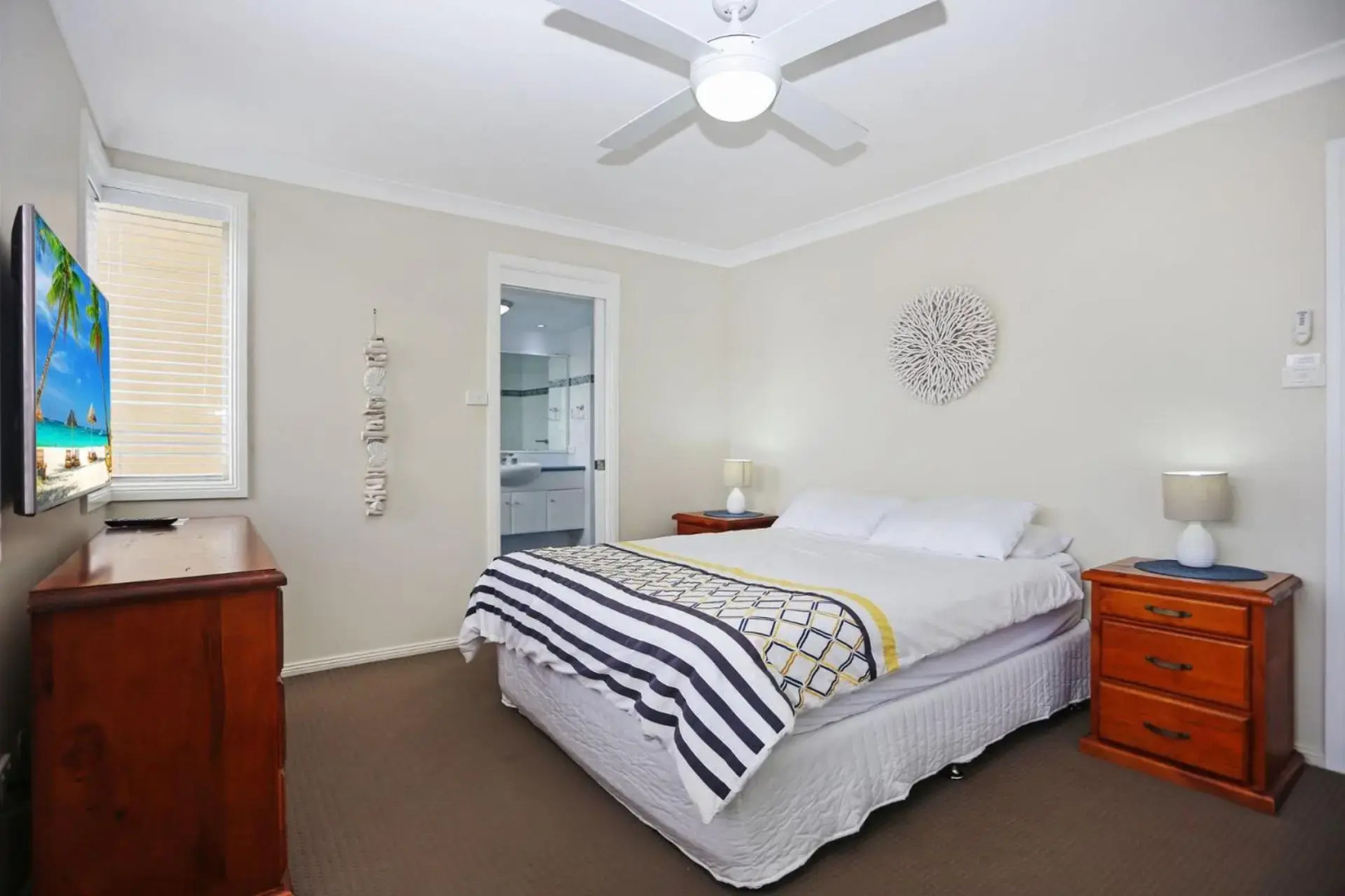 Aquarius Apartment 4