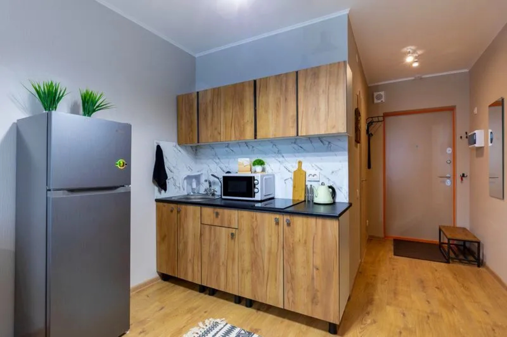 Какаду на проезде Толубеевский, д. 8, корп. 2