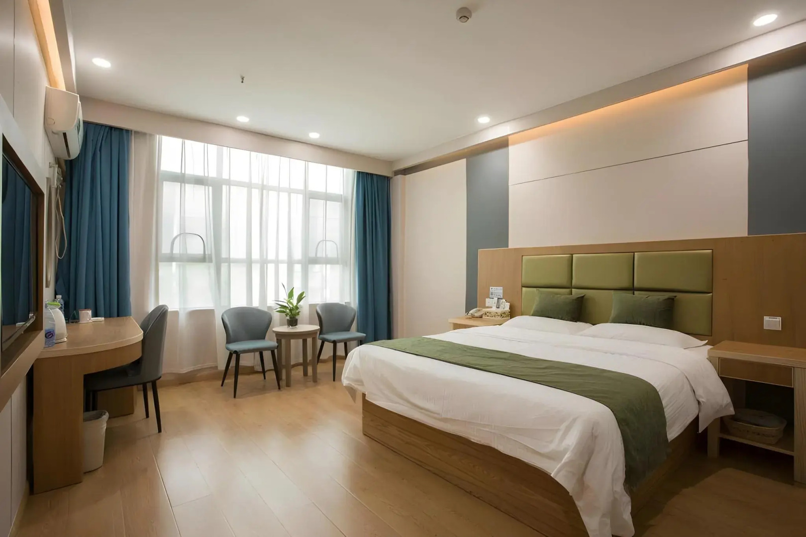 GreenTree Inn Anhui Wuhu Yinhu North Road Fangte World Resort South Gate Business Hotel