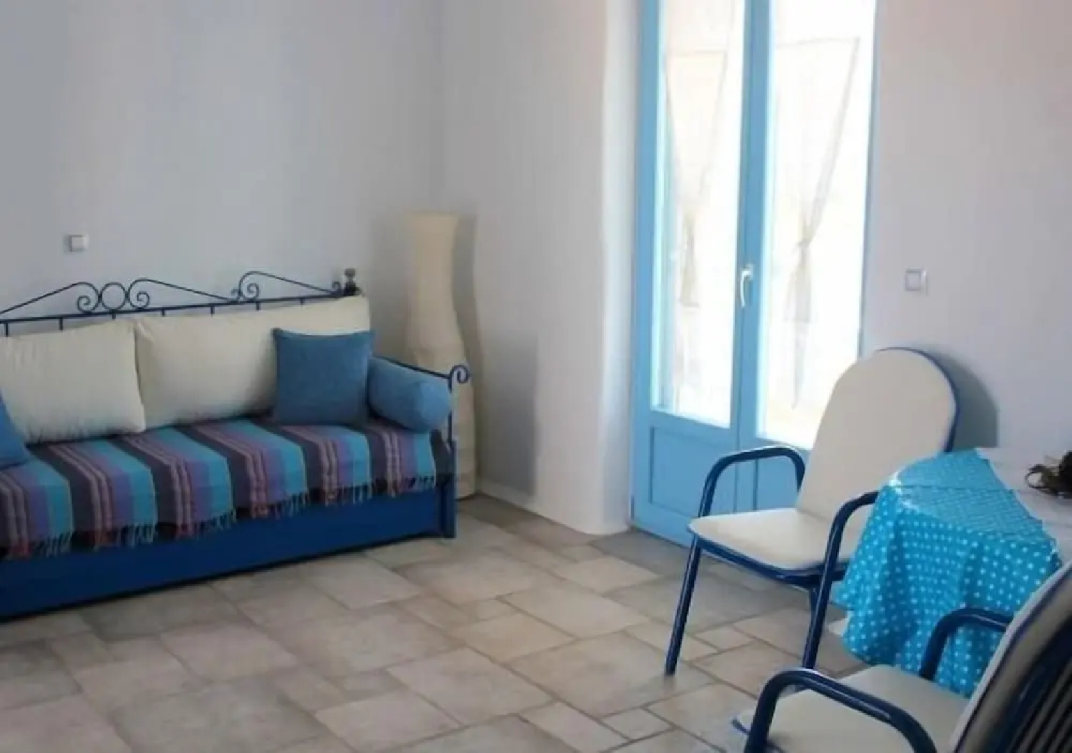 Nakos Homes