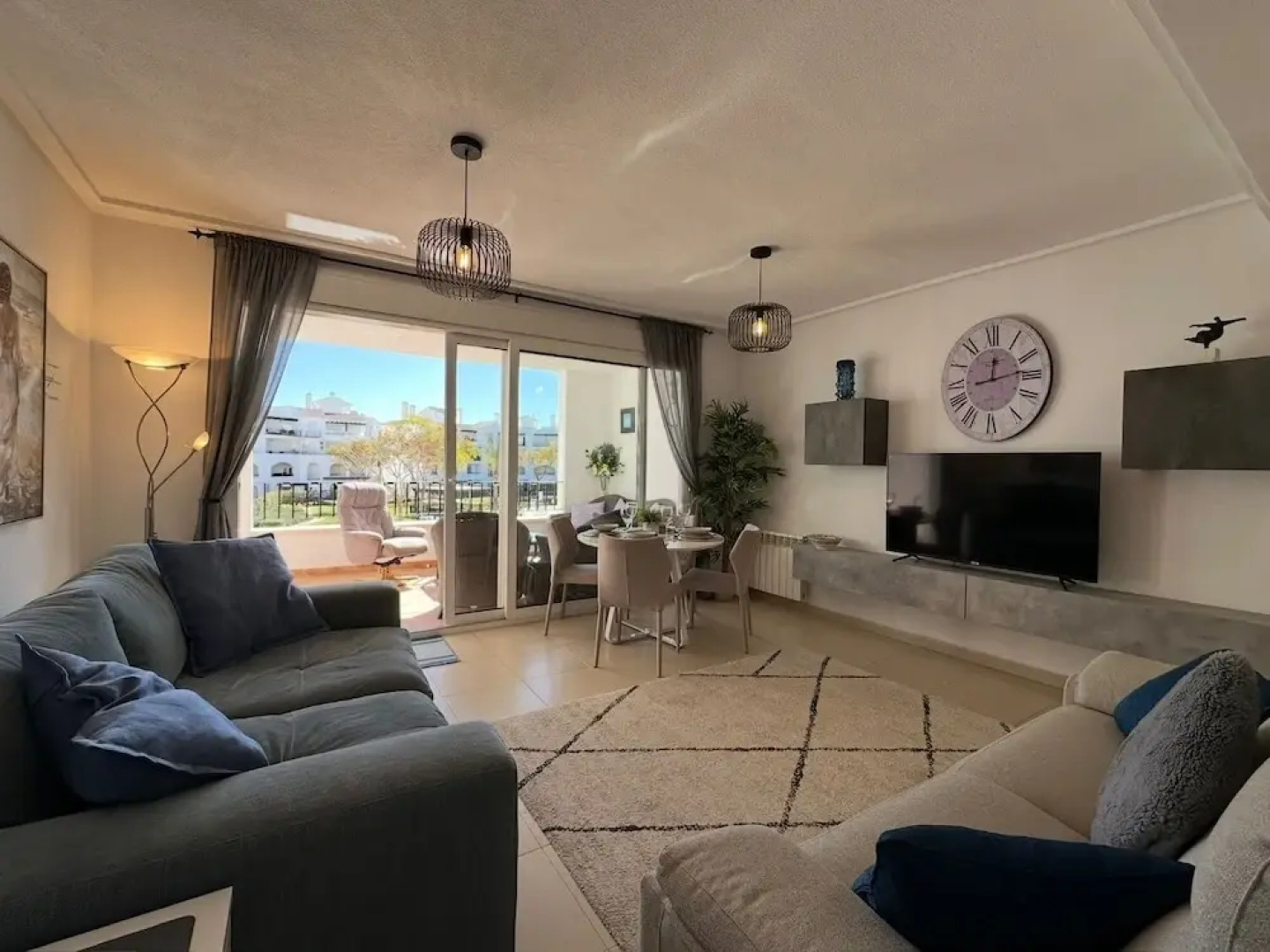 Golf Resort - Apartment - Sleeps4 - Pool - Parking