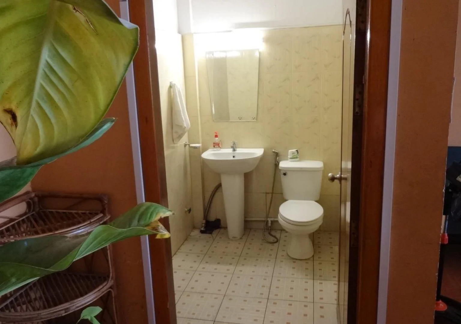 Kong Bar & Guesthouse