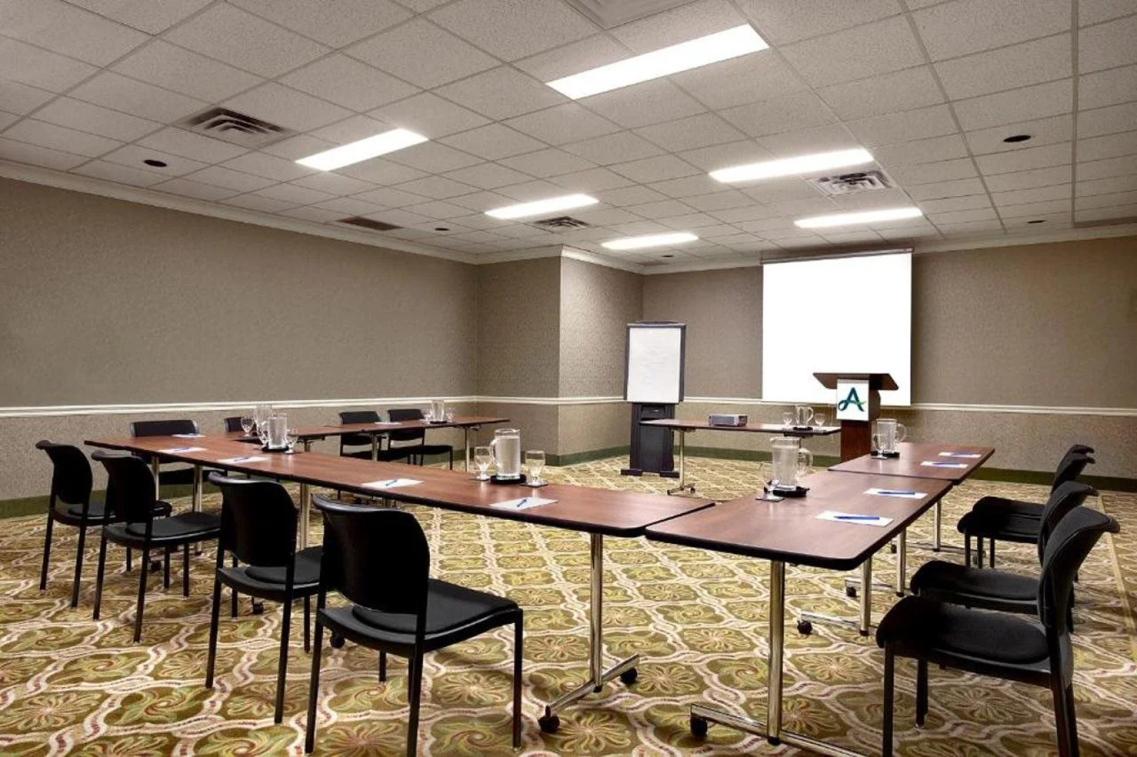 DoubleTree by Hilton Kingston