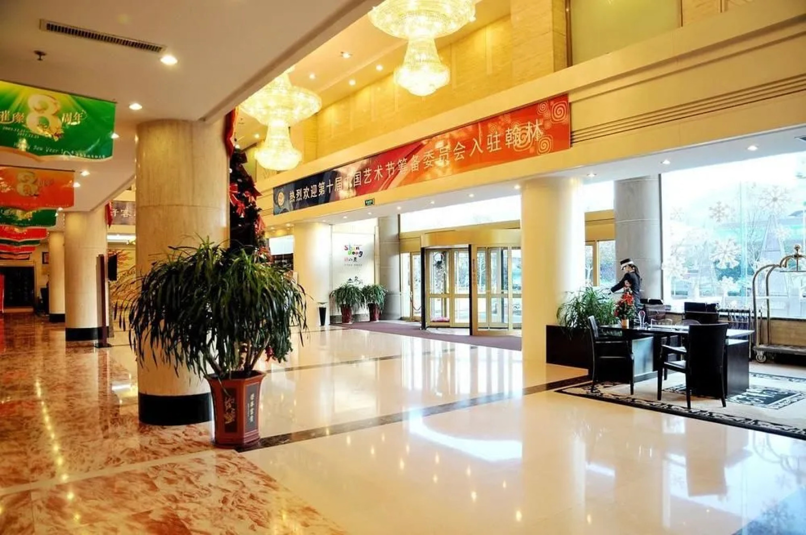 Thank Inn Shandong Jinan Lixia District Jingshi Road Qianfoshan Hospital