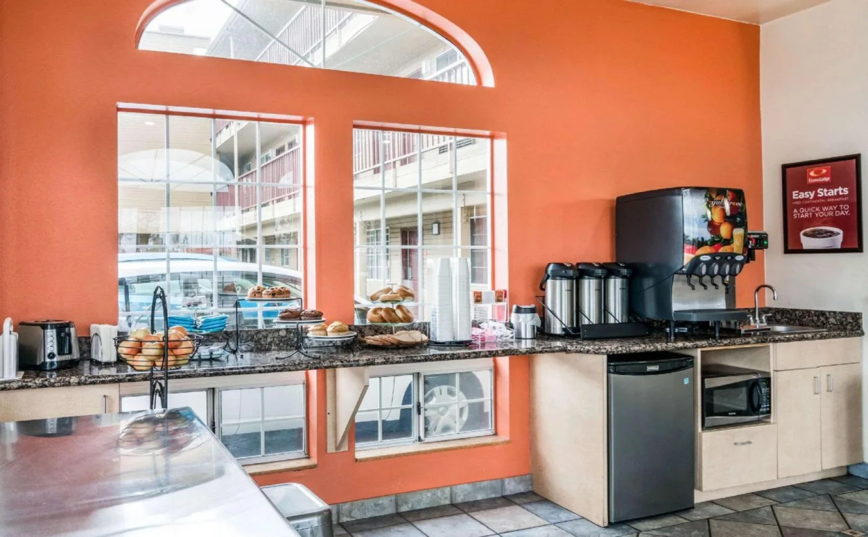 Econo Lodge Portland Airport