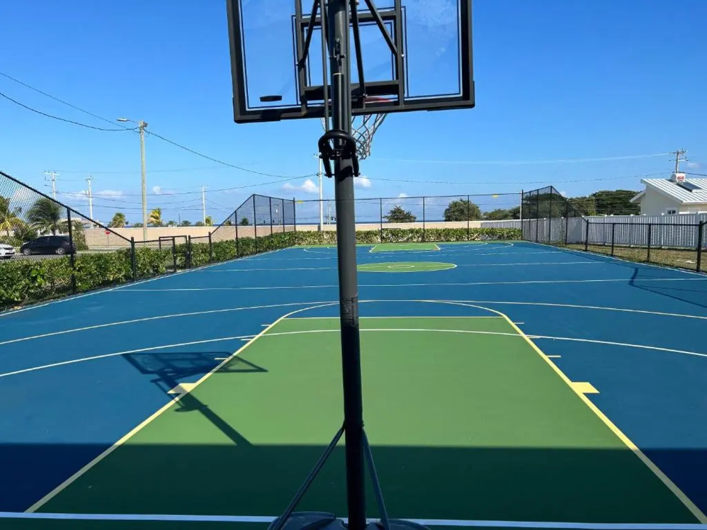 Seamist villa @Oceanpointe Lucea comfy 2BR w/pool gym & parking