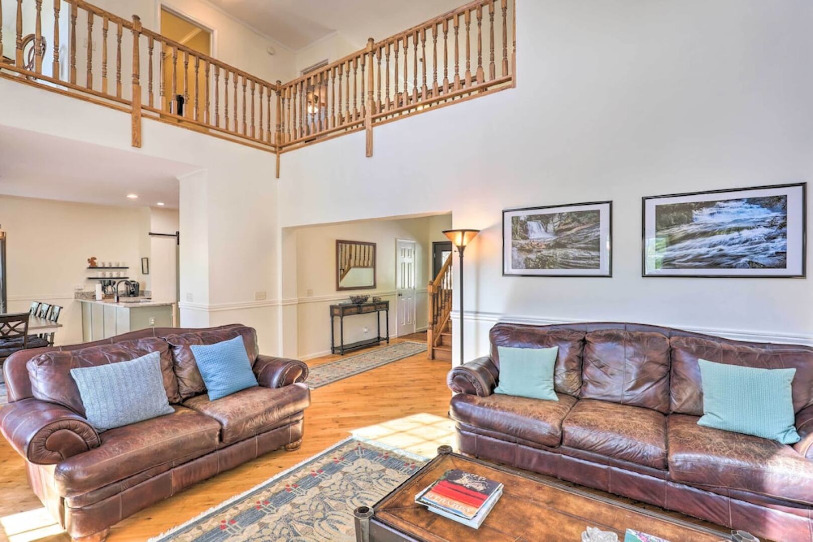 Peaceful Pisgah Mountain Getaway w/ Hot Tub!