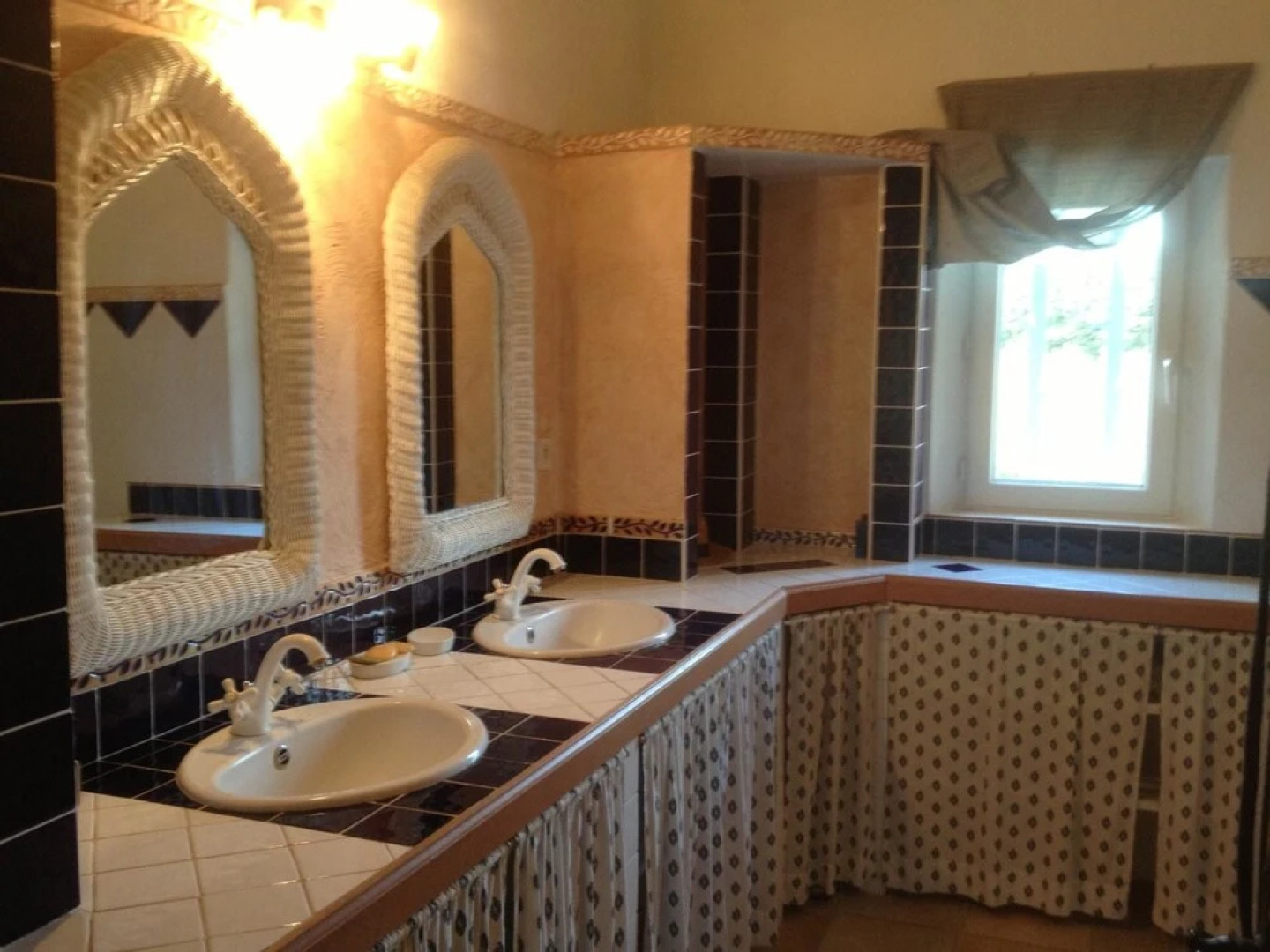 Villa With 3 Bedrooms in Maillane, With Private Pool, Enclosed Garden