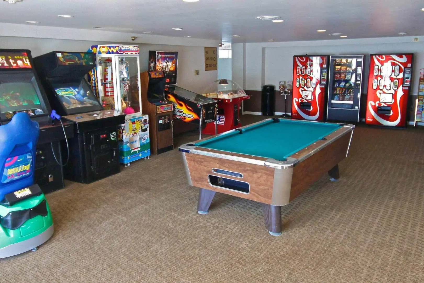 Flagship Oceanfront Hotel