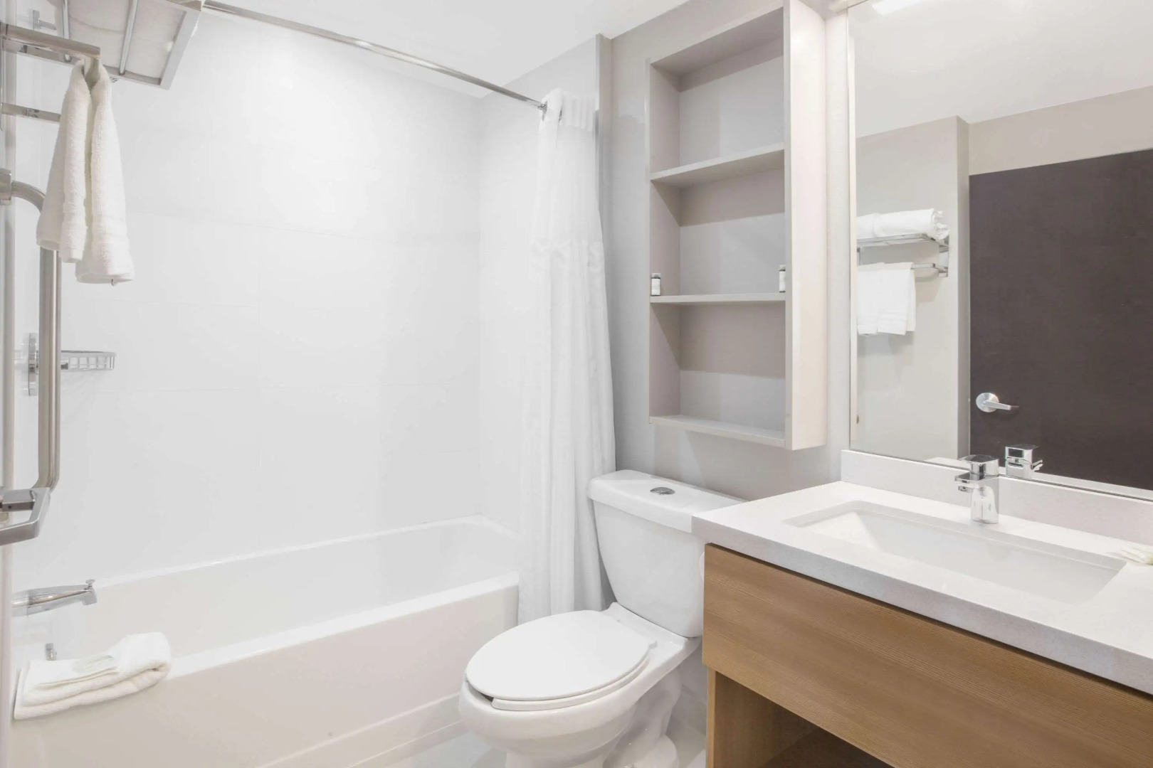 Microtel Inn & Suites by Wyndham Cuauhtemoc Campos Menonitas