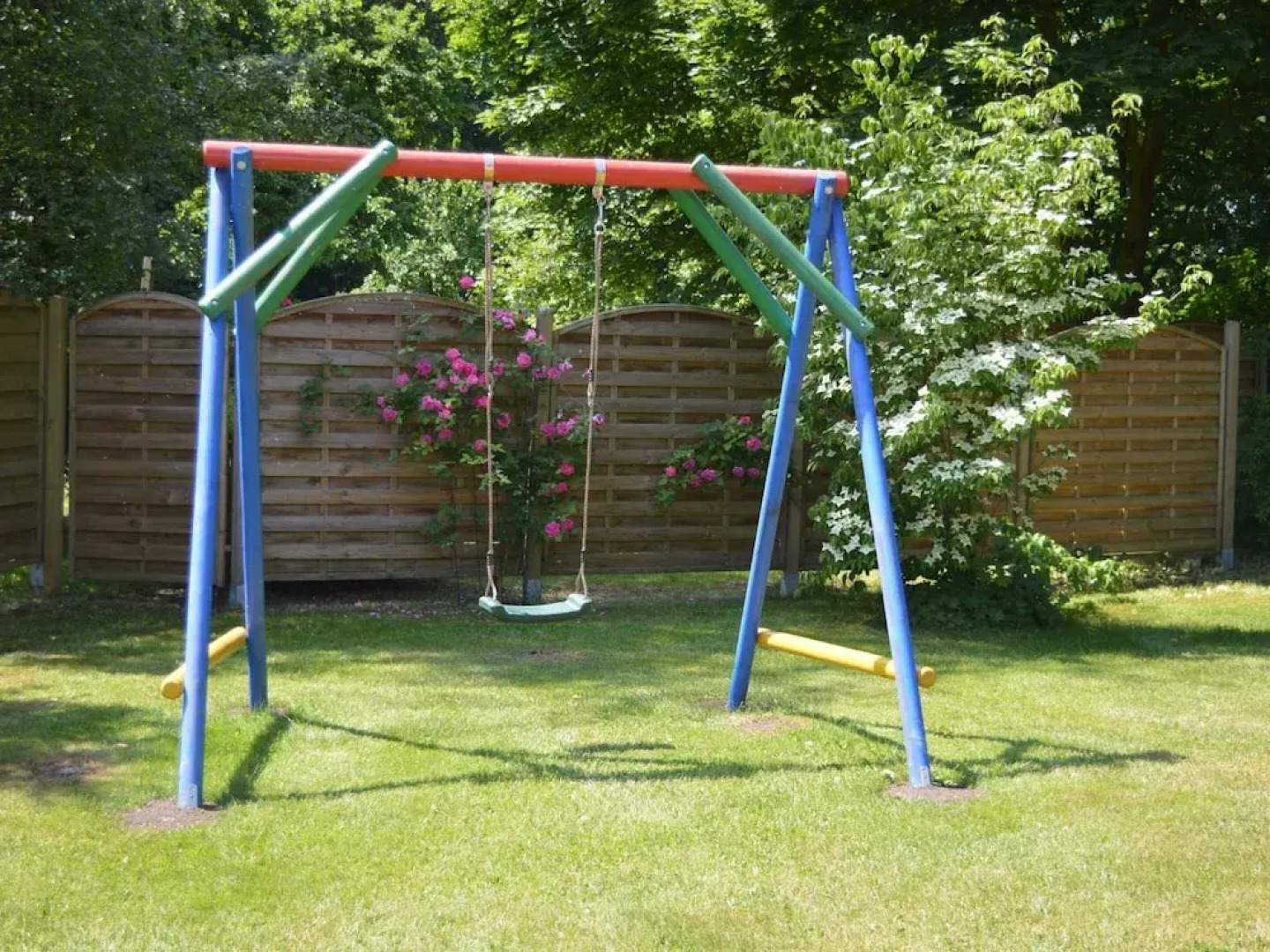 Lindern Woodland Mansion