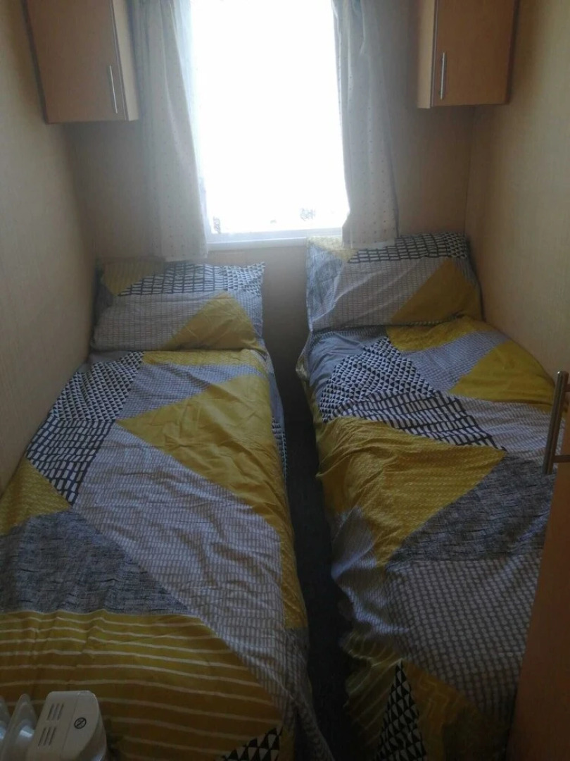 Adorable 2 Bedroom Caravan in Clacton-on-sea