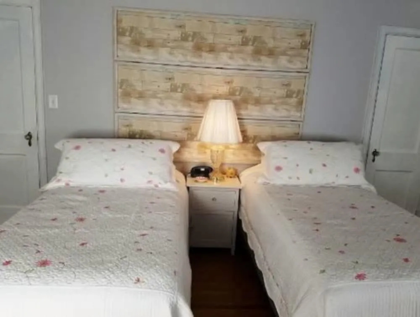 Contented Cottage Bed and Breakfast