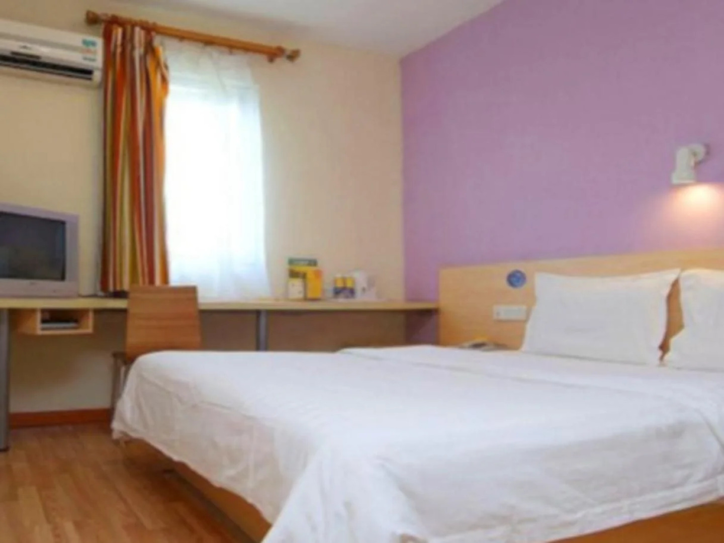 7 Days Inn Shenzhen Guomao Pengnian Branch