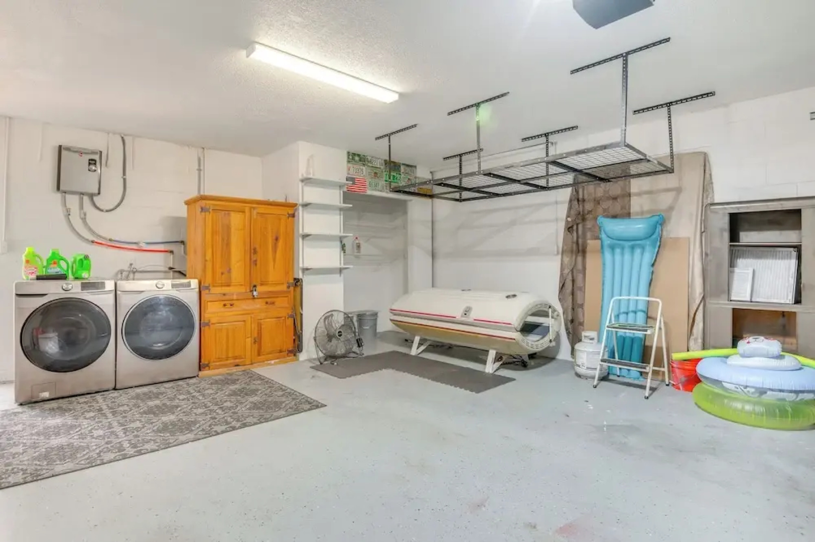 5 Mi to Beach: Retreat w/ Pool in Merritt Island