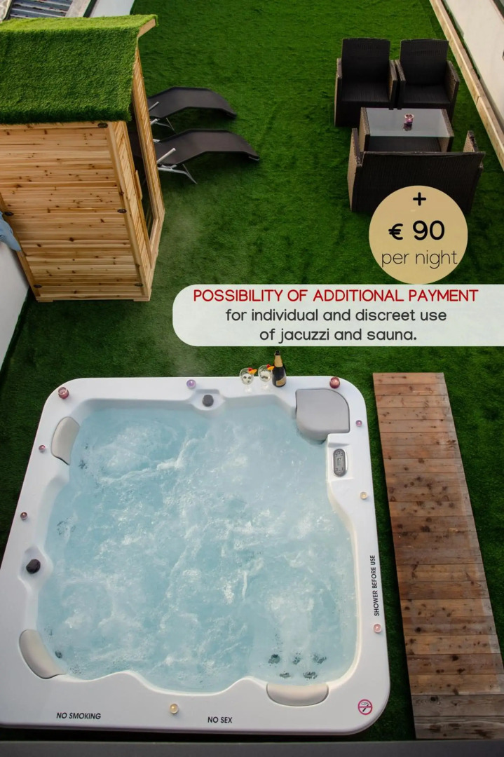 Roof Apartment ART-PE